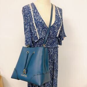 Michael Kors 30F9GZ5L6L Mercer Gallery Medium IN Chambray